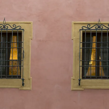 Palazzo Pacini 4* Колле-ди-Валь-д'Эльса