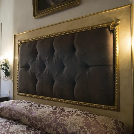 Palazzo Pacini Колле-ди-Валь-д'Эльса
